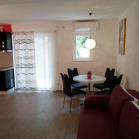 Apartment House Karlo - One-bedroom With Balcony A4 *